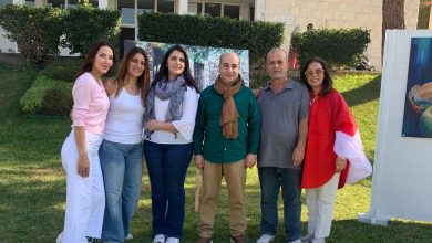 صورة جامعة رفيق الحريري بالدامور تستضيف الفنان غاندي بوذياب رئيس جمعية كهف الفنون في عيد استقلال لبنان