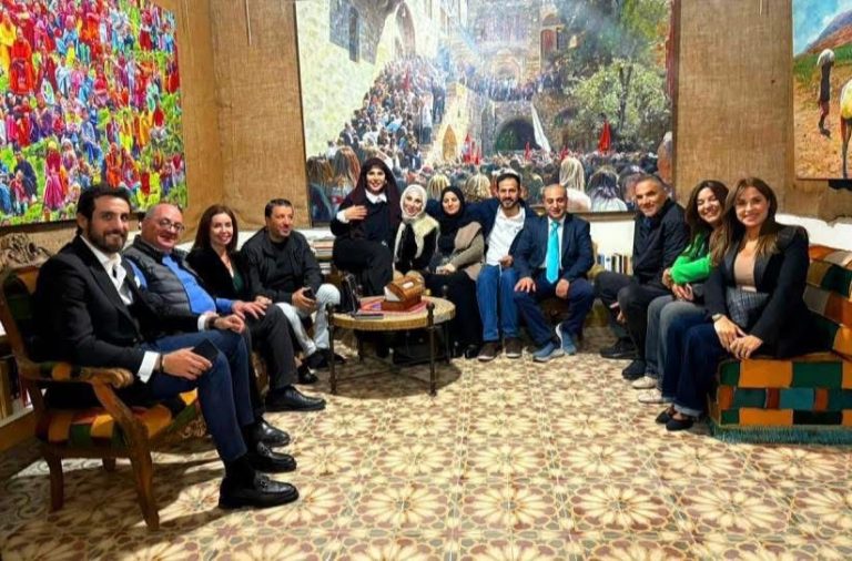 الفنان غاندي بو ذياب وندوة حول الذكاء الاصطناعي بين الخيال والواقع في كهف الفنون