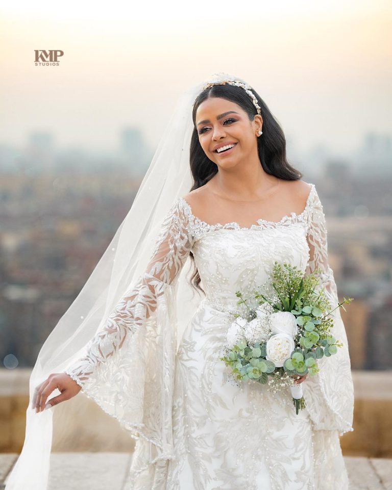 النجمة المصرية السمراء اسماء ابو اليزيد بعد الزواج تدخل مملكة الحرير في رمضان
