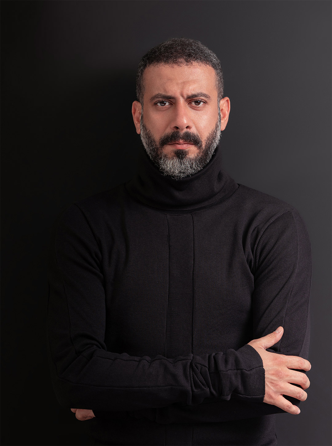 النجم المصري محمد فراج يؤكد حضوره القوي في الدراما الرمضانية ويواصل نشاطه الفني