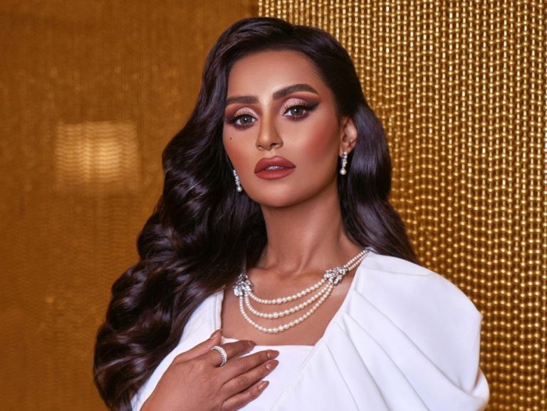 نسرين سروري الوجه الإعلامي لمجوهرات سيرة اللؤلؤ