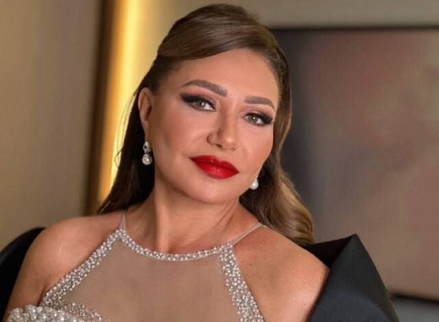 ليلي علوي بعد المستريحة تترقب إبن مين فيهم سينما