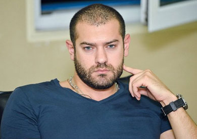 النجم المصري عمرو يوسف يواصل نشاطه الفني بنجاح متواصل والقادم الفرنساوي سينما