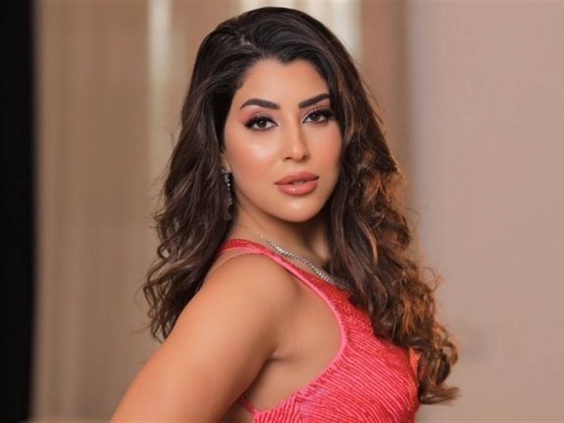 الفنانة المصرية أيتن عامر تنتهي من ألبومها الغنائي وتنتظر المسلسل الكويتي المصري مغلق للصيانه