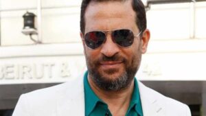 الفنان المصري ماجد المصري يجري عملية جراحية دقيقة عاجلة بالعين