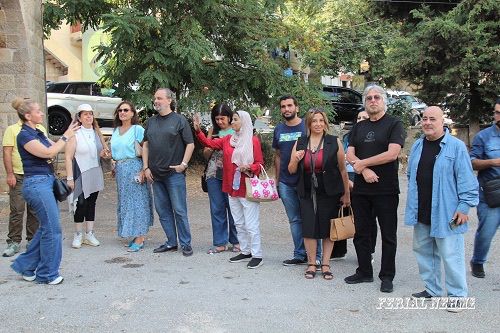 عندما تتكلم العدسة .. اهدن لبنان تصغي إلي حكايات 26 مصوراً