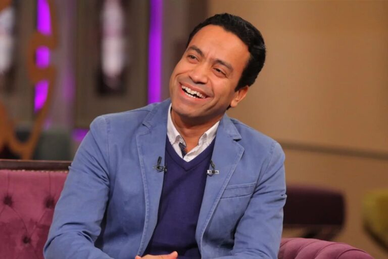 نجم الكوميديا المصرية سامح حسين يدخل العنايه المركزه وزوجته تكشف التفاصيل والتطورات