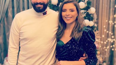 صورة طوني قطان ينشر صور راس السنة ويحيي حفل اونلاين عبر تطبيق لايفات