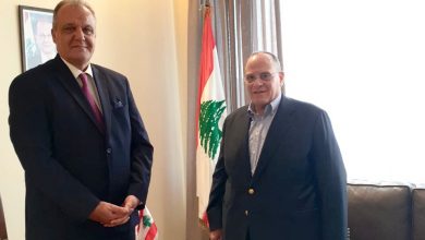 صورة الوزير بوشكيان:” إبداع صادق الصباح يعطي الفن اللبناني والعربي قيمة ثقافية مضافة عالية”