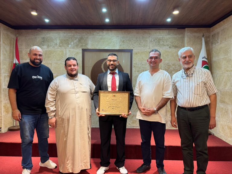دبلوم في الغناء والإنشاد المقاميّ للطالب عمر كبّارة