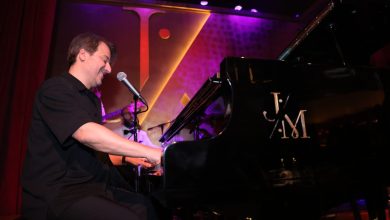 صورة “ليلة حب” و”دخلت جنة عدن”: مفاجآت فنية في عيد جان ماري رياشي